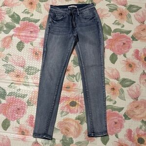 Women's kancan Blue Jeans size 27